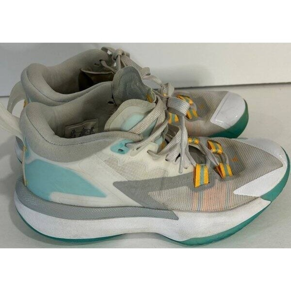 Nike Jordan Zion 1 Boys Basketball Shoes Sneakers DA3131-101 Mens Size 5.5 Y‎